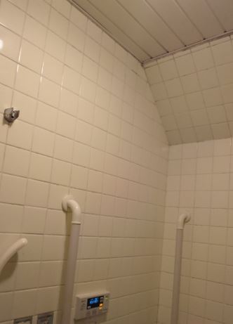 お風呂のタイルの壁の安くdiyリフォームする方法を考えました 自由になりたくて会社辞めました
